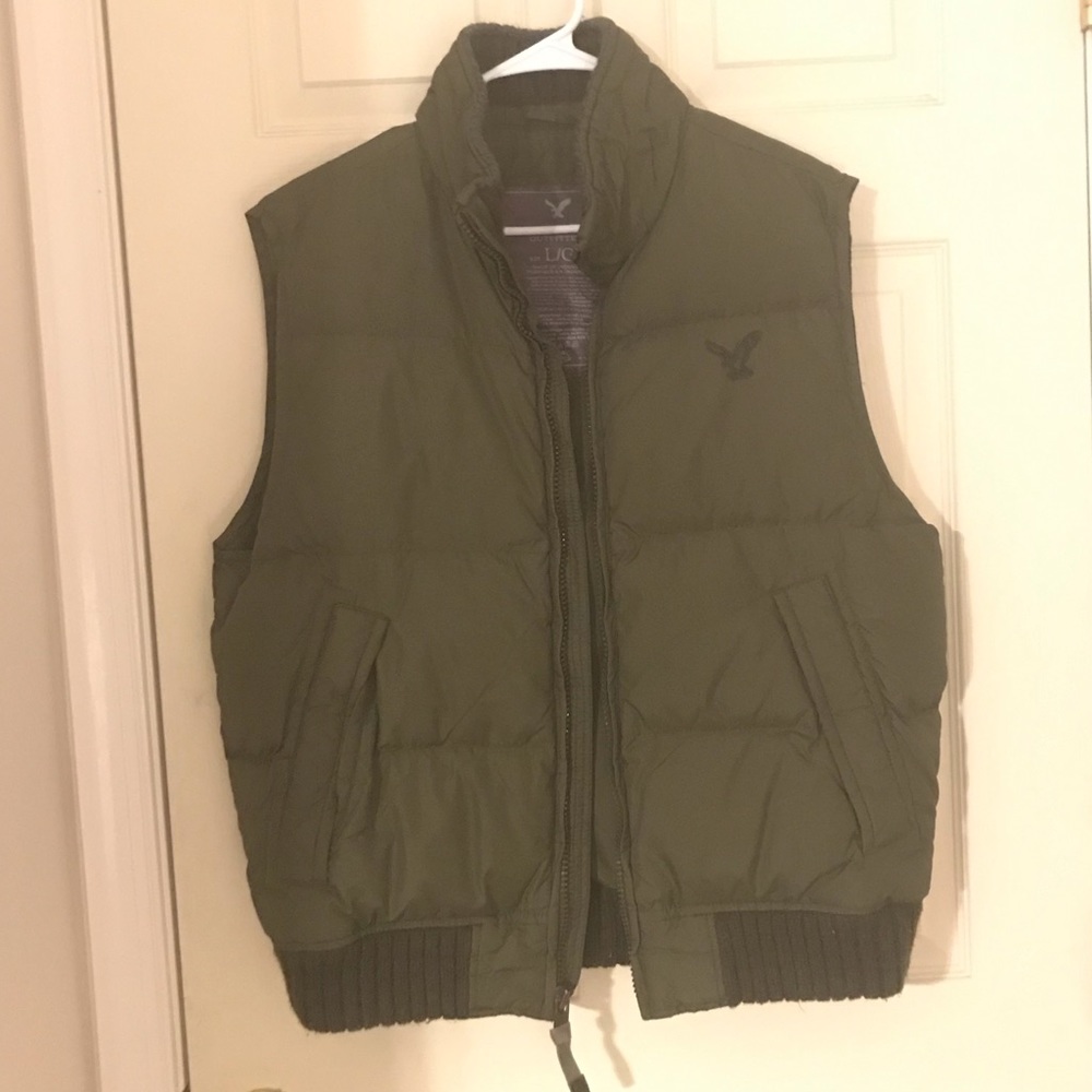 American Eagle outfitters puffer vest